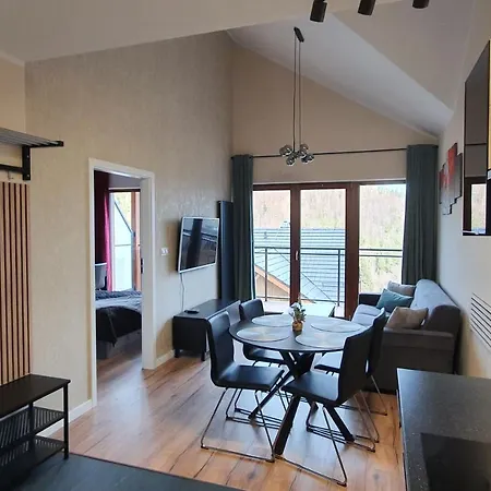 Karpatia Krystallos Z Balkonem I Widokiem Na Góry Karpacz