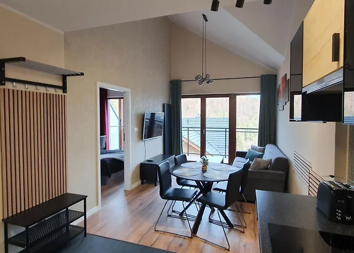 Karpatia Krystallos Z Balkonem I Widokiem Na Gory קרפאז'