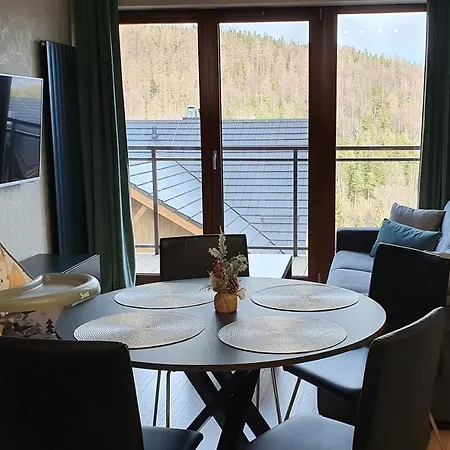 Karpatia Krystallos Z Balkonem I Widokiem Na Gory *