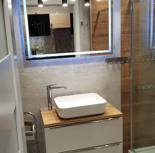 Karpatia Krystallos Z Balkonem I Widokiem Na Gory